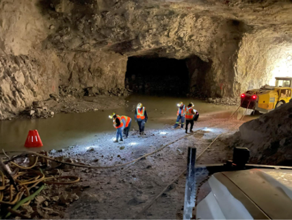 1761630600842114.png 厅2图片 1.png